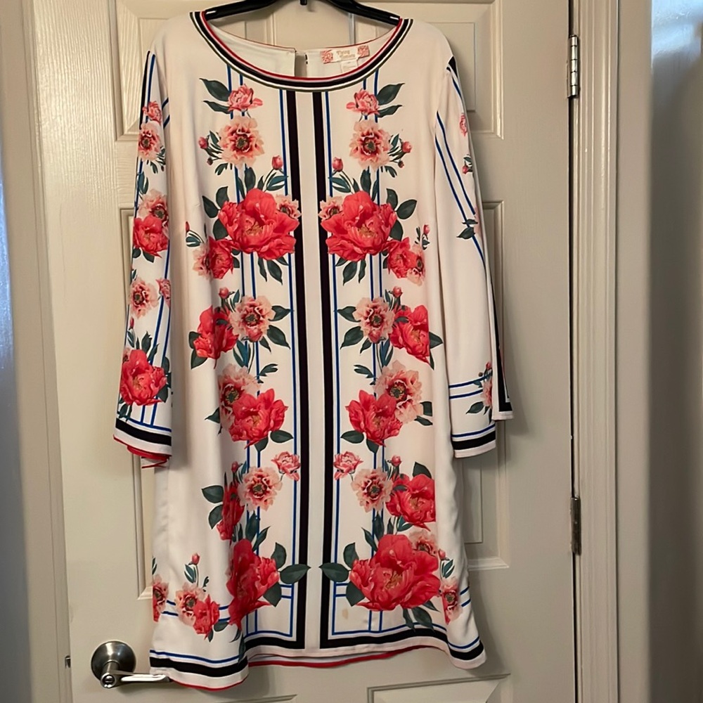 Flying tomato dress size 1X (labeled as 2X but it was fixed) color beige